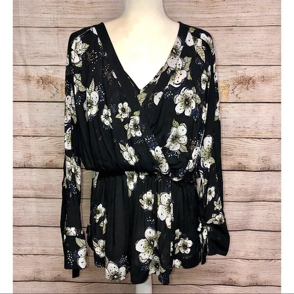 Free People Tuscan Dreams Tunic Top - Picture 3 of 6